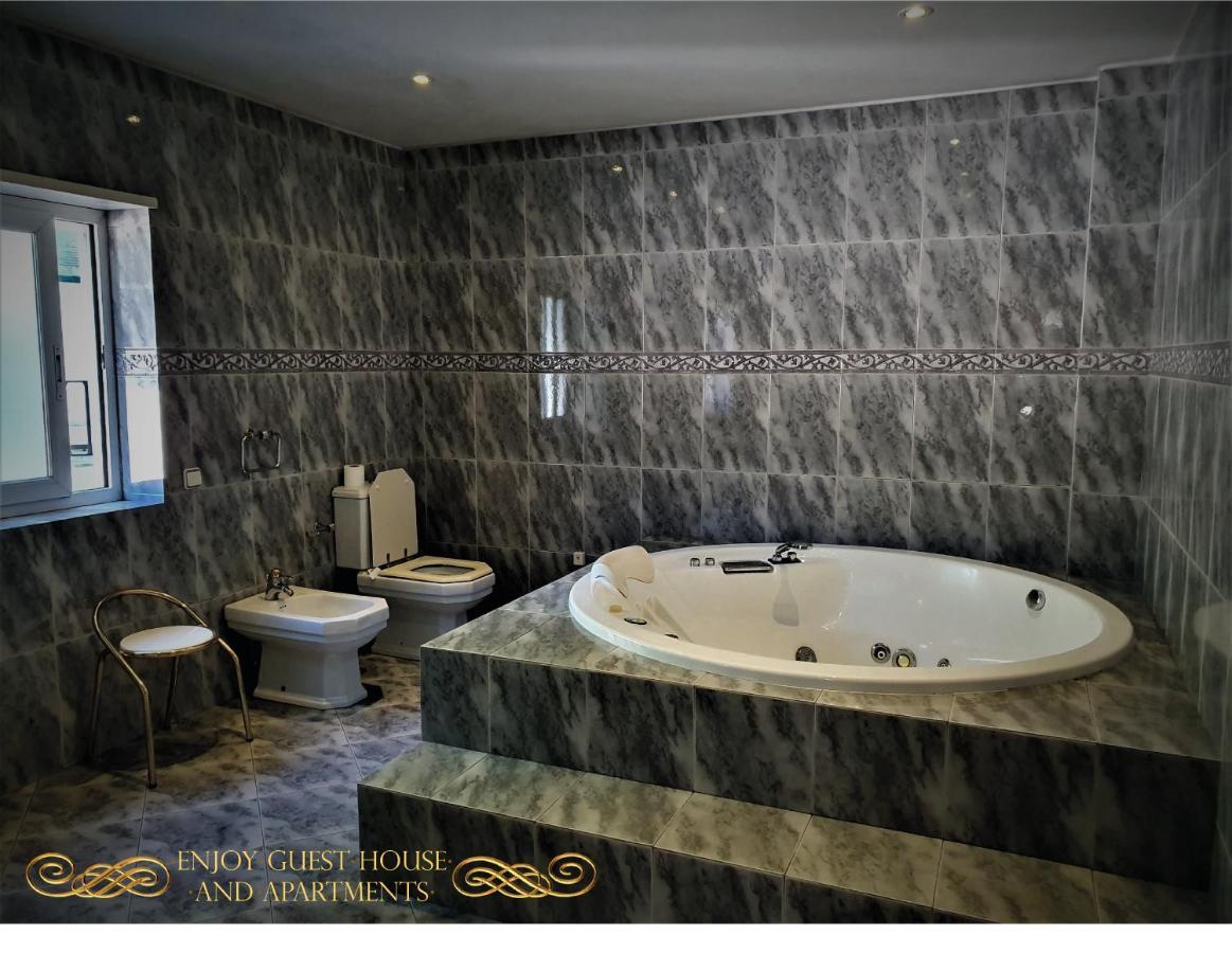 Enjoy Guest House Gmr Guimaraes Exterior photo