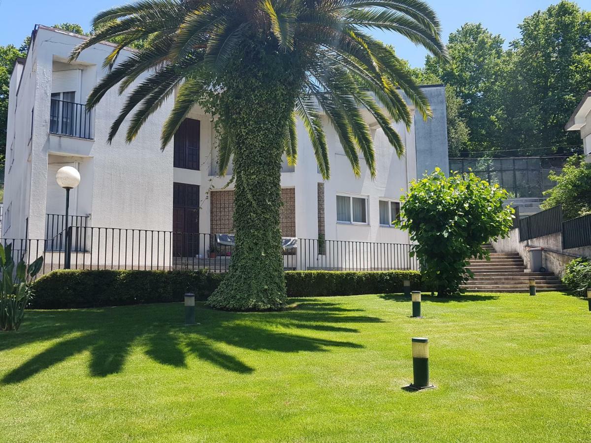 Enjoy Guest House Gmr Guimaraes Exterior photo